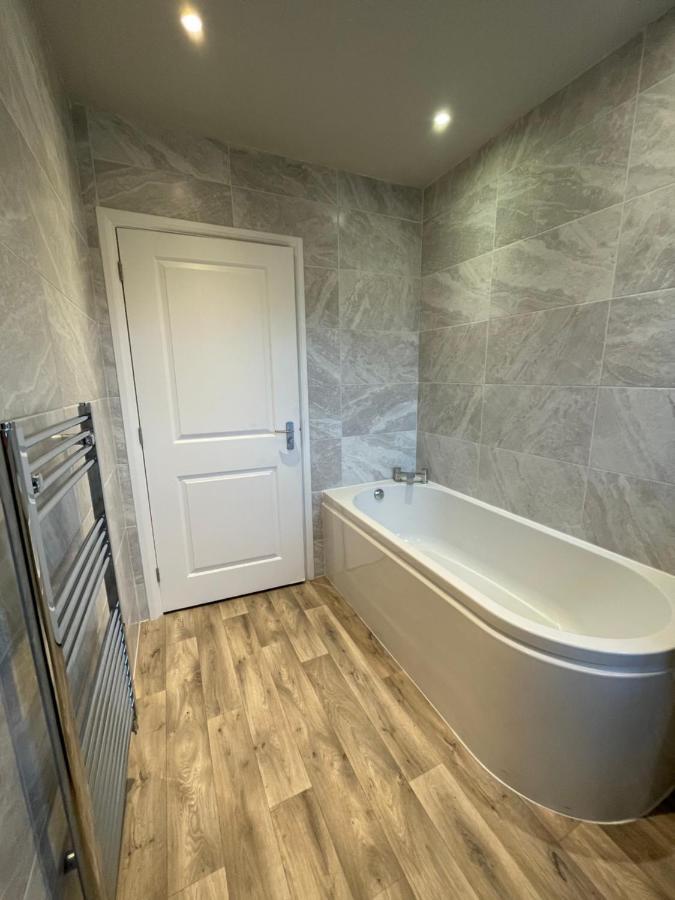 סוליהול Spacious Apartment Nec Bhx מראה חיצוני תמונה